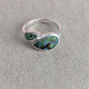 Abalone Shell Teardrop Silver Ring - Green Blue Accent. Size 5.1/4